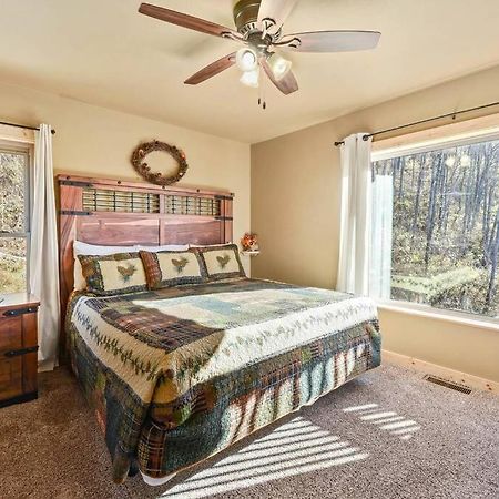 Walnut Ridge Cabin. Sleeps 7-11! Hot Tub, Pool Table, Minutes To Downtown Gatlinburg! エクステリア 写真