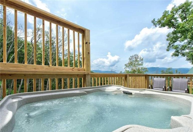 Walnut Ridge Cabin. Sleeps 7-11! Hot Tub, Pool Table, Minutes To Downtown Gatlinburg! エクステリア 写真